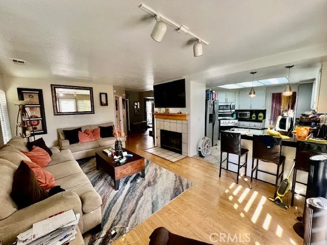 1860 Coolidge Street, Corona, California 92879 home-pic-13